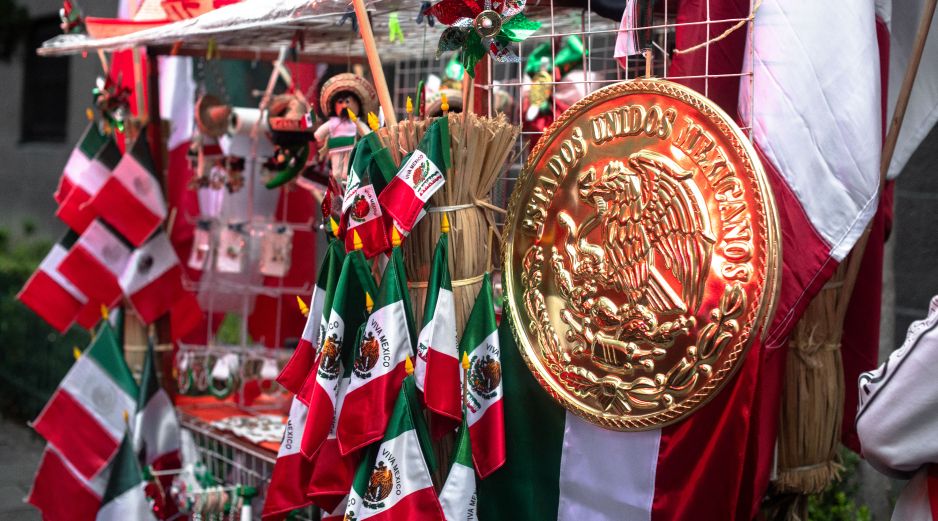 Descubre los horarios, artistas y recomendaciones para celebrar el Grito de Independencia 2026 en Tonalá. Conoce a qué hora será el acto cívico y el baile popular. AFP/X. Duarte