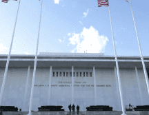La insistencia de Trump en un reconocimiento físico de su trabajo en el edificio ha sido un punto de fricción persistente, alejando a muchos de los partidarios de la institución y enfrentando repetidos obstáculos legales. EFE/ARCHIVO