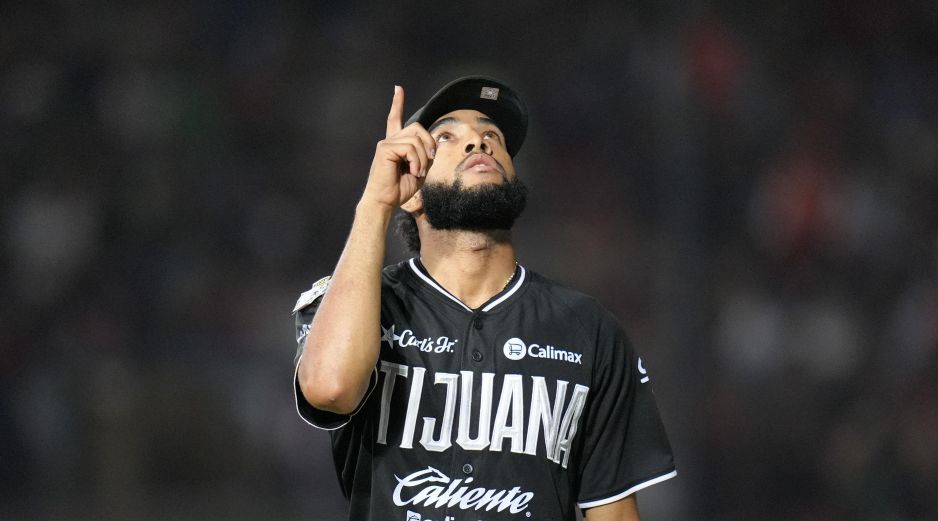 Adonis Medina fue el encargado de abrir el encuentro y respondió a la confianza con cinco innings de autoridad. IMAGO7