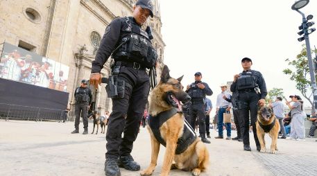 Tres mil 700 elementos municipales y estatales resguardaron las celebraciones del 15 de septiembre en el Centro de Guadalajara.  ESPECIAL