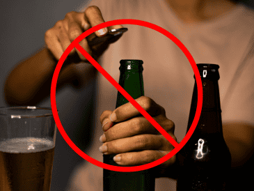 En algunos municipios, la prohibición no aplica para establecimientos cuya actividad principal sea la venta de alimentos preparados, aunque las condiciones pueden variar según la regulación local. CANVA