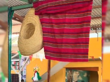Rápidamente, el video del incidente fue compartido en redes sociales, donde miles de internautas reaccionaron con humor ante la inesperada mención de La Rosa de Guadalupe. TikTok / @esmeraldaa505