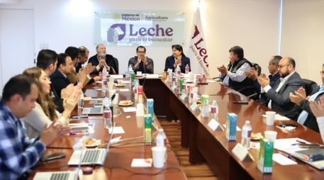 Los dirigentes de agrupaciones de productores subrayaron la importancia que tiene la actualización para la mejora de la producción de leche en México. ESPECIAL