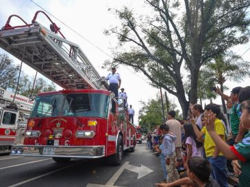 Ante miles de ciudadanos, se llevó a cabo el tradicional Desfile Cívico-Militar en Guadalajara por el 216 aniversario del inicio de la Independencia de México. EL INFORMADOR / A. Navarro