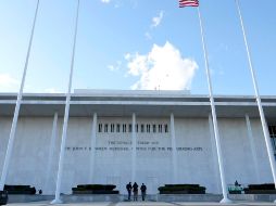 Fotografía de archivo de la fachada del Centro Kennedy de las Artes Escénicas, en Washington, Estados Unidos. EFE/ L. Nolly