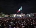La noche mexicana está marcada por el tradicional Grito de Independencia que se da desde Palacio Nacional. EFE/J. Méndez