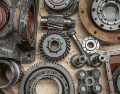 El hecho de que la producción de autopartes alcanzara cifras históricas, impulsado por la demanda de Estados Unidos y el fenómeno del nearshoring, subraya la capacidad de México para escalar su manufactura. CANVA
