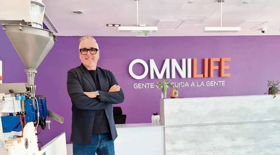 El director ejecutivo de Manufactura Omnilife detalló que el corporativo opera con 25 líneas de producción a nivel internacional. ESPECIAL