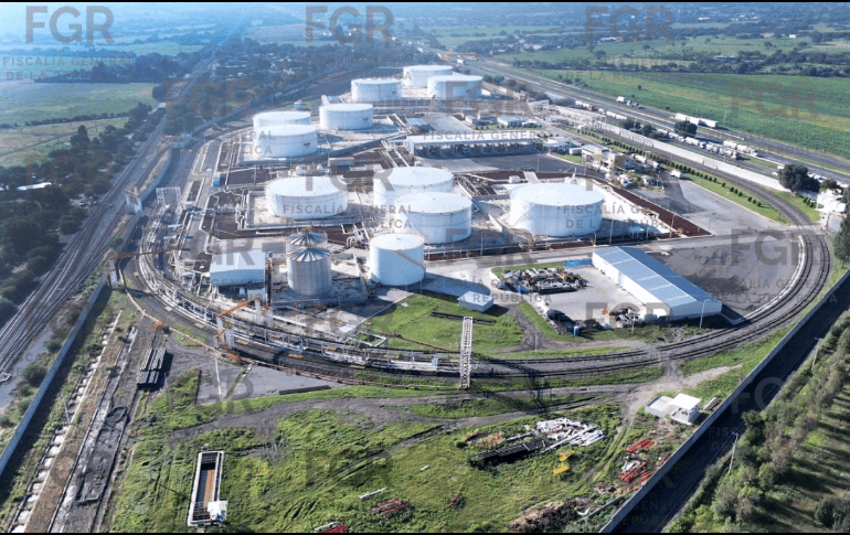 La investigación del caso comenzó el pasado 3 de julio, tras la detención de una persona que posiblemente descargaba combustible en una gasolinera en San Luis de la Paz, Guanajuato. ESPECIAL / FGR