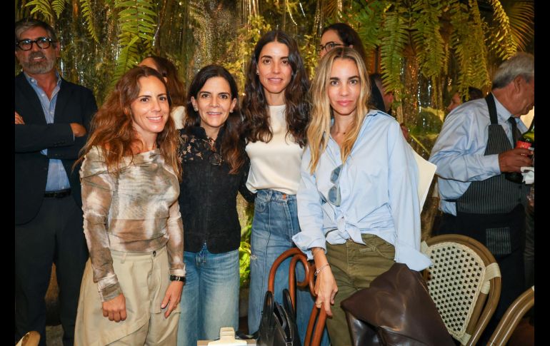 Carolina Verduzco, Lety Dibildox, Fernanda Gómez y Mariana Solbes. GENTE BIEN JALISCO / Revista del 18 de septiembre 2026