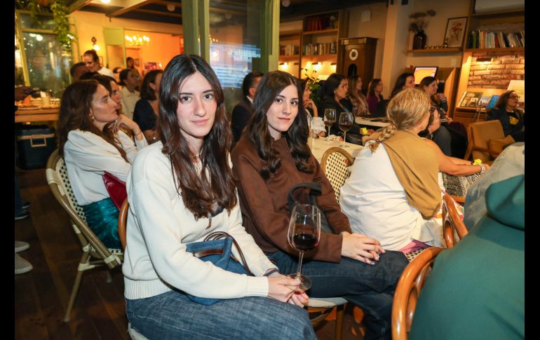 Alejandra Gutiérrez Navarro y Tamara Gutiérrez Navarro. GENTE BIEN JALISCO / Noche especial “Lo que nos corresponde”