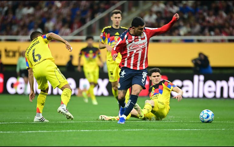 América y Chivas disputan una nueva edición del Clásico Nacional. ESPECIAL / SANDRA BAUTISTA