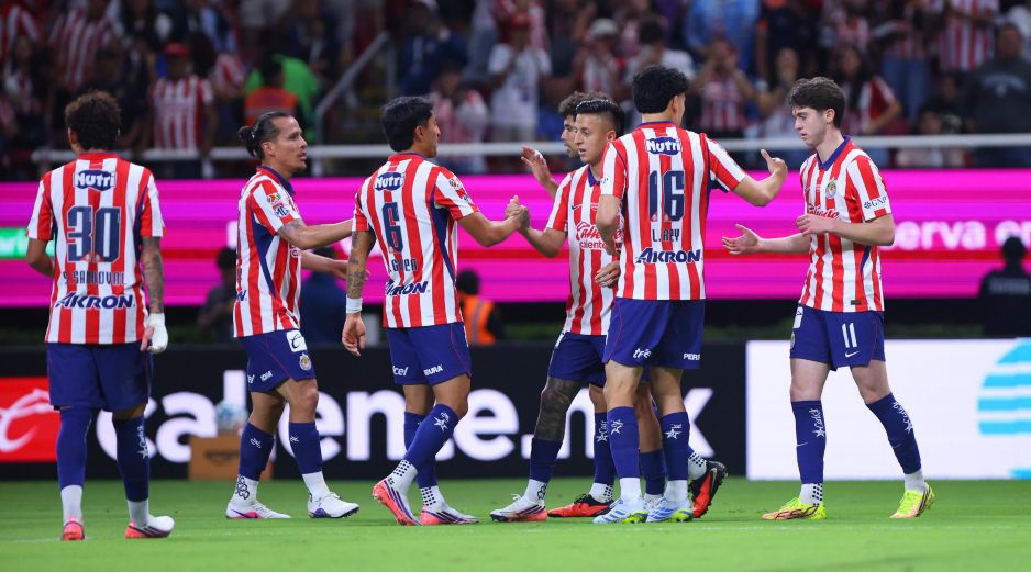 Los únicos entrenadores que han conseguido derrotar al América en el Estadio Azteca durante la era de Amaury Vergara son Veljko Paunovic y Fernando Gago. IMAGO7