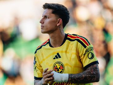Los jugadores de las Águilas del América afinan los últimos detalles tácticos antes de medirse a Guadalajara. El plantel azulcrema busca aprovechar la localía en el Estadio Banorte para superar a su acérrimo rival en la tabla de posiciones. INSTAGRAM/@BRIAN RODRIGUEZ_10