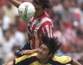Chivas y América han protagonizado distintas peleas durante sus encuentros en el Clásico Nacional. EL INFORMADOR / ARCHIVO