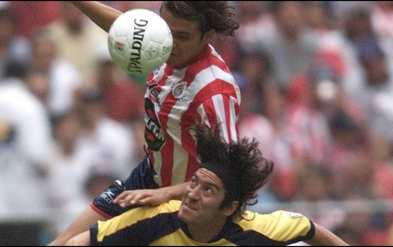 Chivas y América han protagonizado distintas peleas durante sus encuentros en el Clásico Nacional. EL INFORMADOR / ARCHIVO