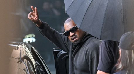 Los Chivabonados recibieron un correo que anunciaba una supuesta preventa exclusiva para un concierto de West en el Estadio Akron el 2027. AFP/ARCHIVO