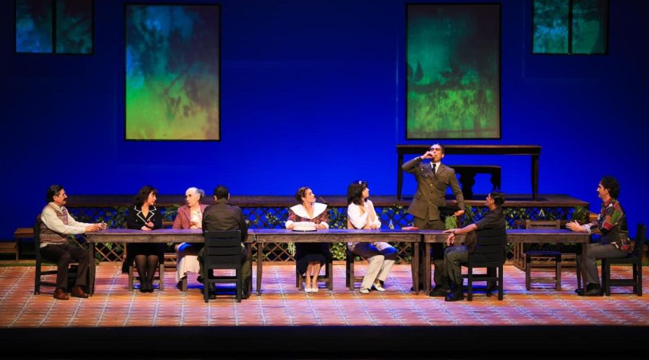 La intimidad resulta particularmente llamativa dentro del Teatro Degollado con esta puesta en escena dirigida por Fernando Sakanassi. ESPECIAL/J. Acosta