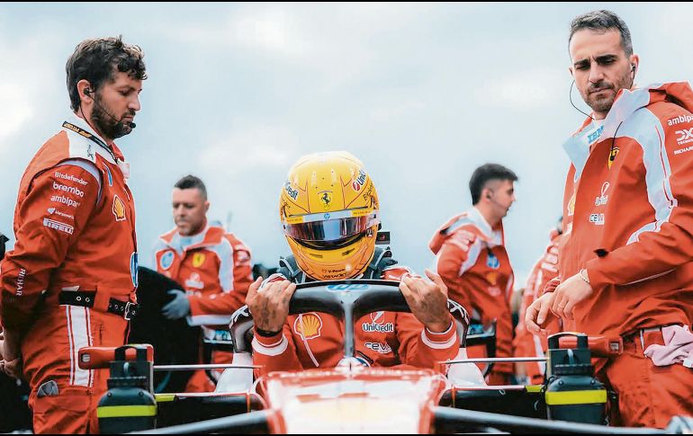 El piloto británico niega que existan tensiones que afecten el desempeño del equipo. ESPECIAL