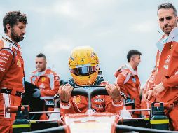 El piloto británico niega que existan tensiones que afecten el desempeño del equipo. ESPECIAL