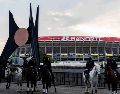 El costo por resguardar un automóvil durante el encuentro de esta noche refleja el impacto económico de los grandes eventos en la Ciudad de México. SUN/Archivo