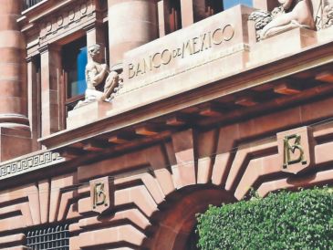 Las aplicaciones bancarias en México deberán transformar sus pantallas de transferencias antes de que venza el plazo fijado por las autoridades financieras. SUN/ARCHIVO.