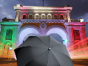 Por la noche, las condiciones climáticas tenderán a estabilizarse gradualmente. La probabilidad de lluvia se reducirá a un 20 por ciento. ESPECIAL / CANVA