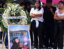Fotografía del 14 de septiembre de 2026 de alumnos del Instituto de Ciencias de la Educación de la Universidad Autónoma del Estado de Morelos en un homenaje póstumo a la estudiante española Claudia Tacoronte Aguilera. EFE/T. Rivera