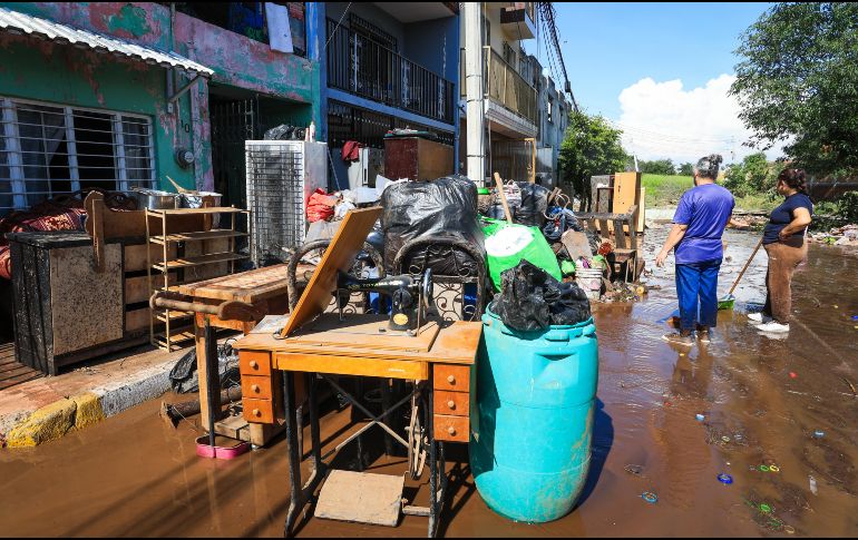 En coordinación con el Gobierno Municipal, equipos de la UEPCBJ realizan recorridos casa por casa para conocer las afectaciones. EL INFORMADOR/J. Acosta