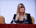 El juez a cargo del caso había decidido que Gómez fuera juzgada con jurado por cuatro delitos, pero oficialmente continúa con dos: tráfico de influencias y malversación. EFE / ARCHIVO