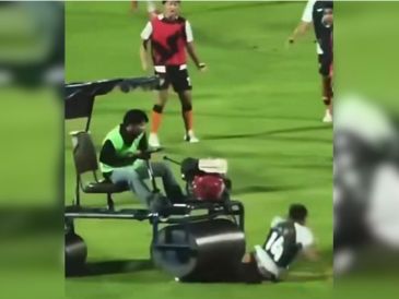 Andros Townsend es un futbolista británico que juega como para el PT Prachuap F. C. de la Liga de Tailandia. ESPECIAL / X