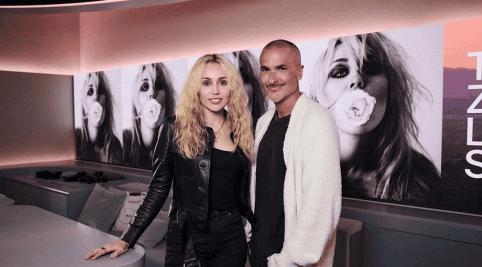 Miley Cyrus acudió a una entrevista para Apple Music, conducida por Zane Lowe, en la que dio varias declaraciones. ESPECIAL / APPLE MUSIC / THE ZANE LOWE SHOW