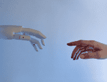 Desde el 1 de agosto de 2024 entró en vigor la Ley de Inteligencia Artificial de la Unión Europea (AI Act), convirtiéndose en el primer marco regulatorio integral del mundo para esta tecnología, la cual clasifica los sistemas de IA según su nivel de riesgo —inaceptable, alto, limitado y mínimo— e impone obligaciones estrictas de transparencia y supervisión humana. CANVA