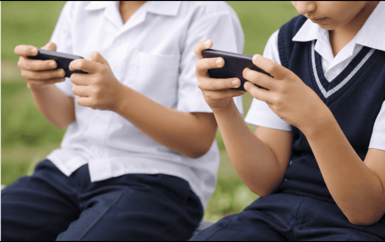 El acuerdo contempla excepciones por emergencias personales, discapacidad, accesibilidad, inclusión, necesidades de salud o situaciones extraordinarias de las comunidades educativas. ESPECIAL / CANVA