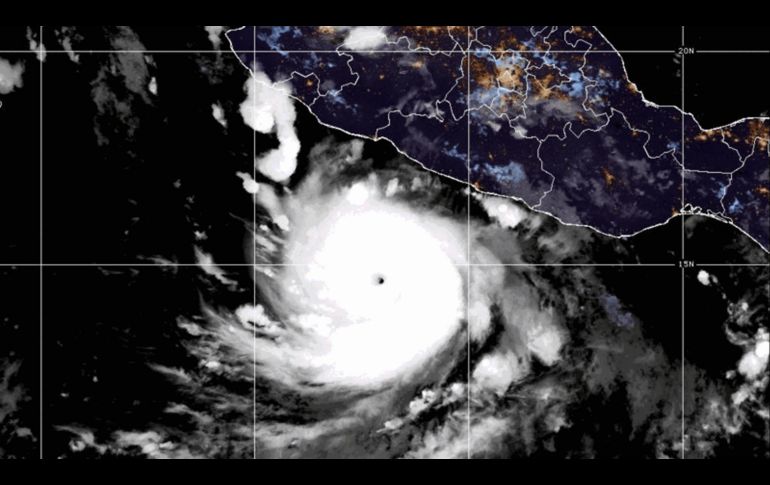 Ante la rápida intensificación del huracán “Polo” a categoría 5, autoridades de Jalisco suspendieron clases en 33 municipios para proteger a la comunidad estudiantil. EFE/NOAA