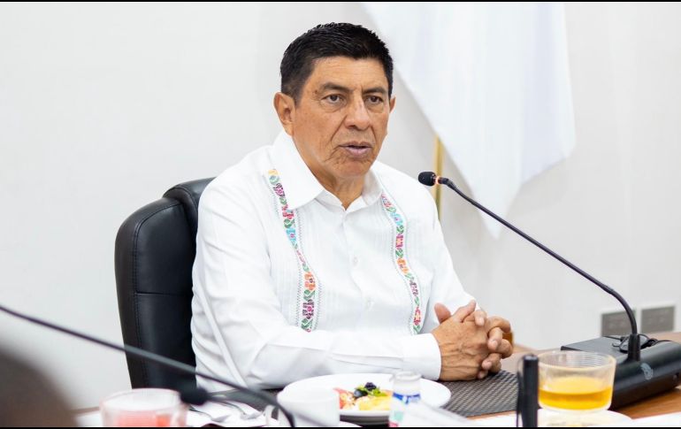 El gobernador subrayó que la seguridad de las familias oaxaqueñas y la aplicación del marco legal superan cualquier interés particular. ESPECIAL/@salomonj