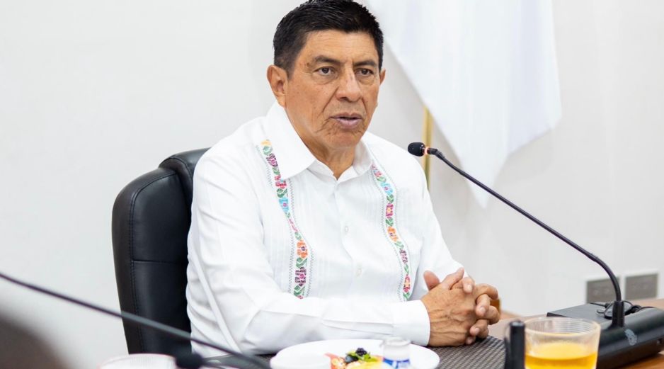 El gobernador subrayó que la seguridad de las familias oaxaqueñas y la aplicación del marco legal superan cualquier interés particular. ESPECIAL/@salomonj