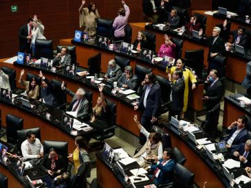 De último momento y antes las críticas de la oposición, se modificó el artículo 403 Bis de Ley Federal de Protección Industrial. SUN/D. Sánchez