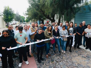 La intervención en las calles fue diseñada para atender tanto las necesidades de circulación vehicular como las condiciones de movilidad peatonal. ESPECIAL/Gobierno de Tlajomulco