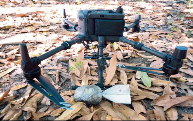 Los grupos criminales modifican drones comerciales para tareas de vigilancia, contrabando e incluso para transportar explosivos. ESPECIAL
