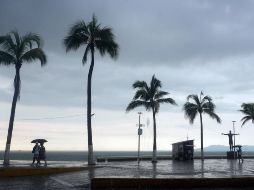 El huracán Polo, categoría 5, que mantendrá un temporal de lluvias intensas a torrenciales en el occidente y sur de México, con especial impacto en Guerrero y Michoacán. EFE/A. Montero