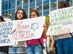 Las restricciones a contenidos digitales han provocado, en diversas ocasiones, movilizaciones en defensa de un internet libre y abierto. ESPECIAL