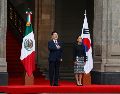 La Presidenta Claudia Sheinbaum subrayó que la alianza con Corea del Sur no implica subordinación, sino una responsabilidad compartida frente a retos globales. EFE/SÁSHENKA GUTIERREZ