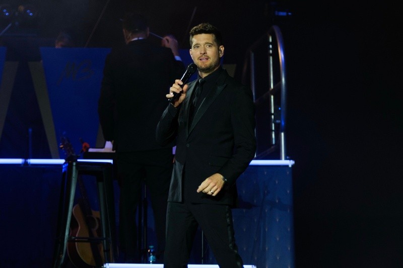 No solo recorrió el escenario, sino que bajó para disfrutar y cantar entre el público / Foto: Cortesía OCESA &nbsp;