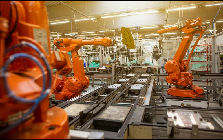 El cambio demográfico respalda también la demanda de robots industriales, cuyas capacidades aumentan con los avances en inteligencia artificial, visión artificial y sensores. Unsplash