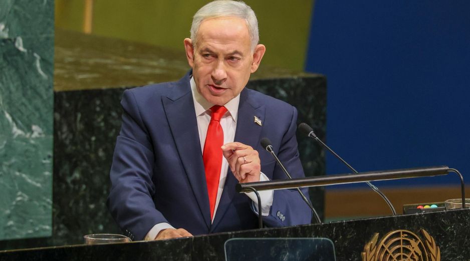 La protesta diplomática coincidió con una movilización convocada en distintos puntos de Nueva York, al igual que otros años, contra la presencia del líder israelí en la ciudad. EFE/EPA/S. Yenesel
