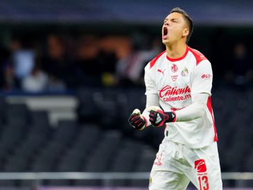 Óscar Whalley tendrá nuevamente la responsabilidad de defender el arco rojiblanco ante Querétaro. IMAGO7