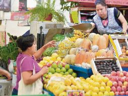 Familias mexicanas enfrentan dificultades para adquirir alimentos. EL UNIVERSAL