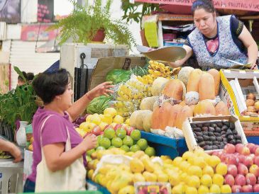 Familias mexicanas enfrentan dificultades para adquirir alimentos. EL UNIVERSAL