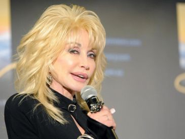 La fecha del 25 de septiembre fue elegida como el Día de Dolly Parton para destacar una de las canciones más emblemáticas de Parton, "9 to 5". EFE / ARCHIVO